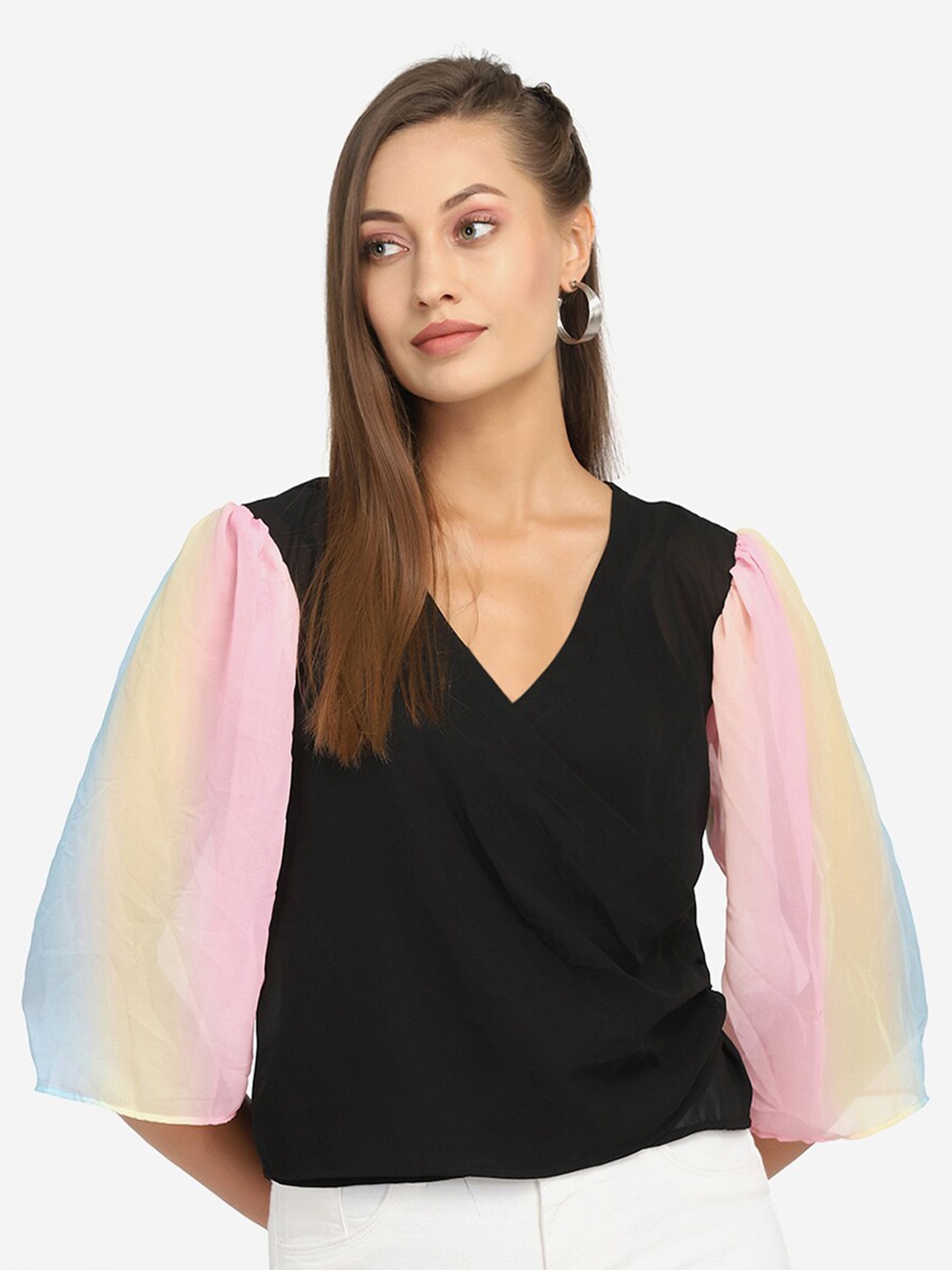 

SAKIA Black Colourblocked Top