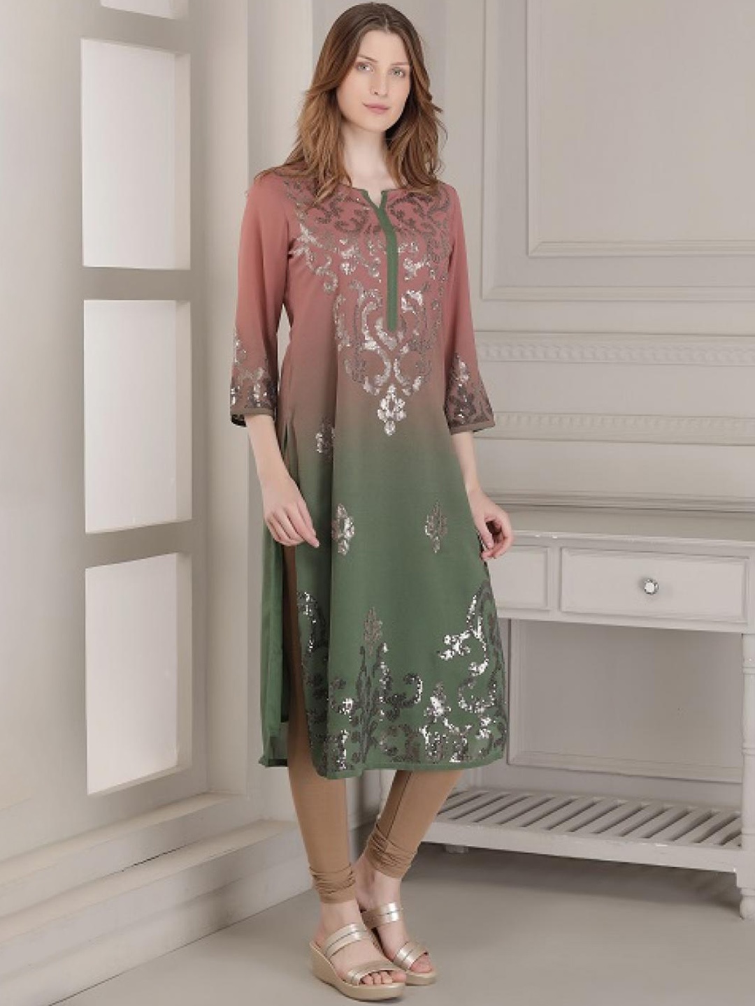 

Lakshita Women Green & Pink Ethnic Motifs Printed Kurta