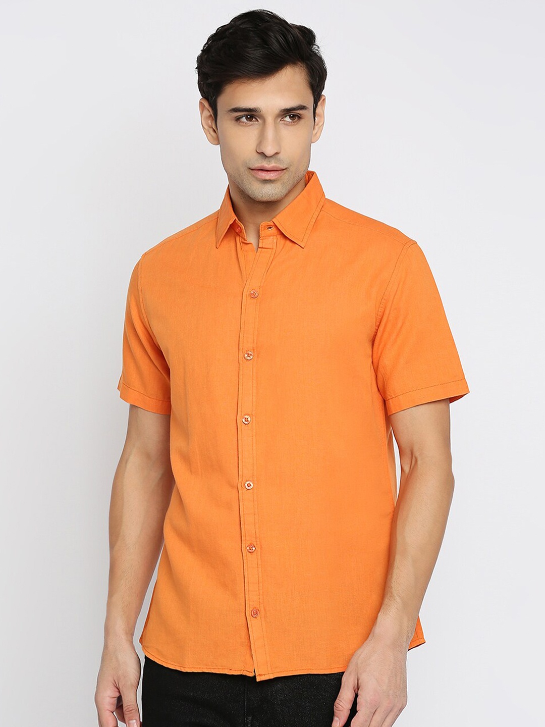 

MOD ECRU Men Orange Solid Straight Slim Fit Casual Shirt