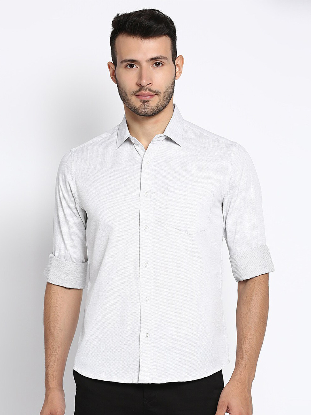 

MOD ECRU Men White Solid Classic Casual Shirt