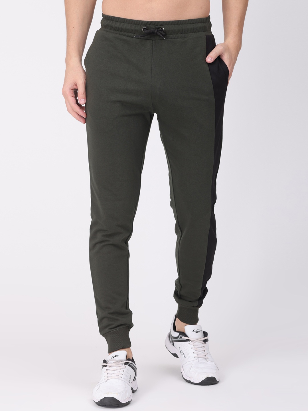 

POLONIUM Men Grey Solid Jogger Track Pant