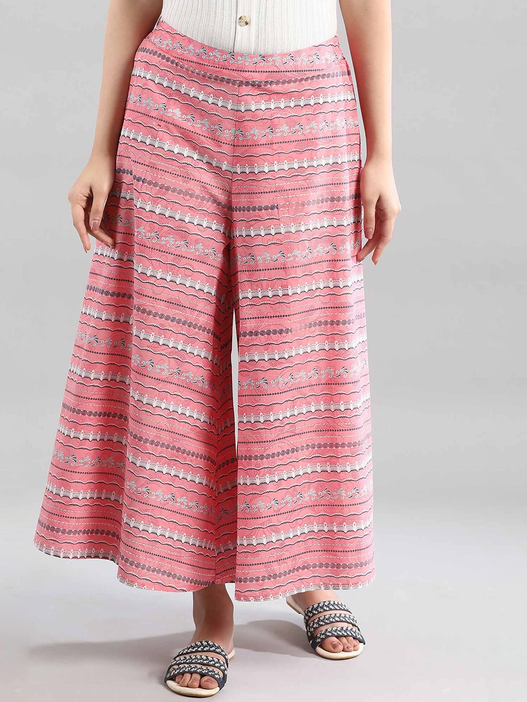 

AURELIA Women Pink Ethnic Motifs Printed Loose Fit Trousers