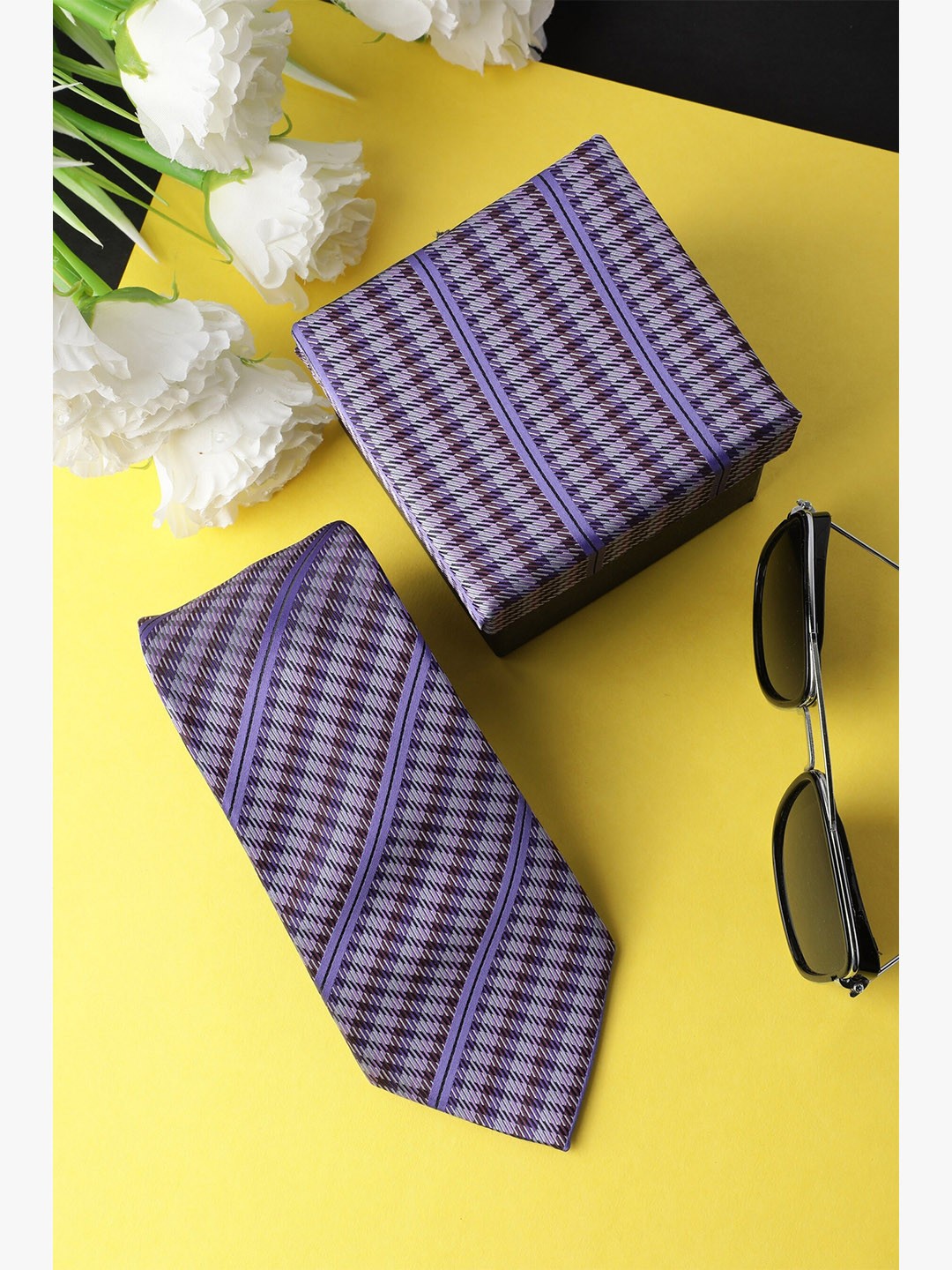 

Alvaro Castagnino Men Purple Striped Skinny Tie