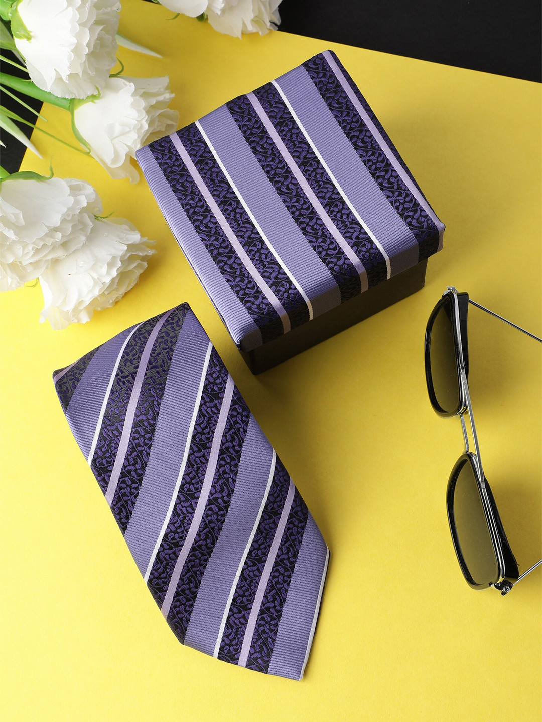 

Alvaro Castagnino Men Purple Striped Skinny Tie