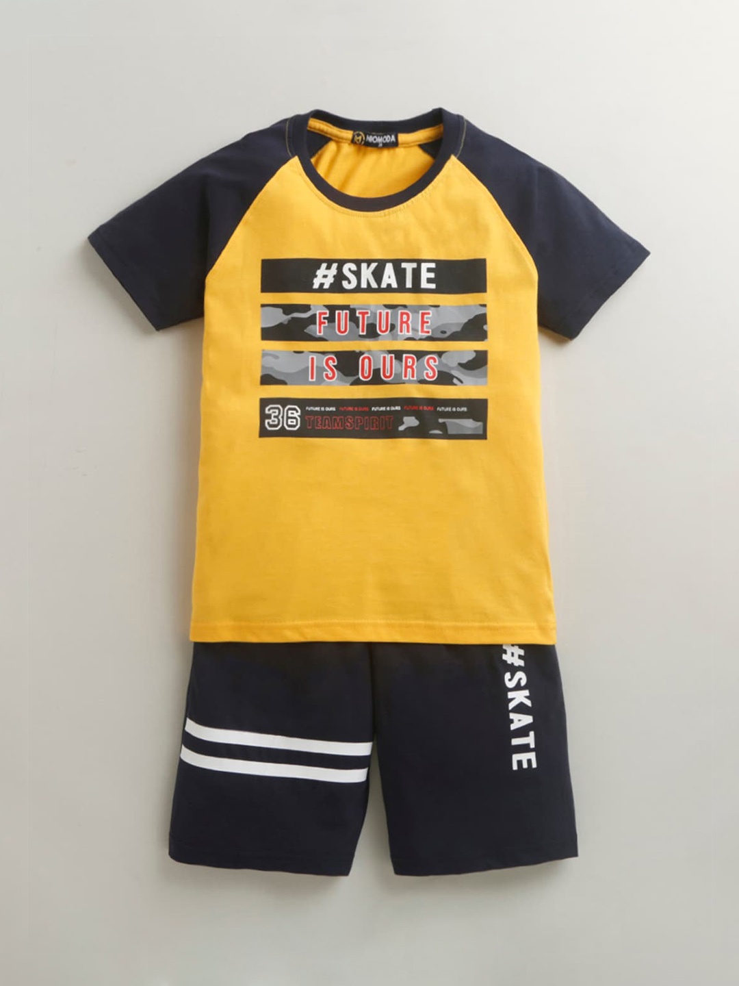 

Hopscotch Boys Yellow & Black Printed T-shirt with Shorts