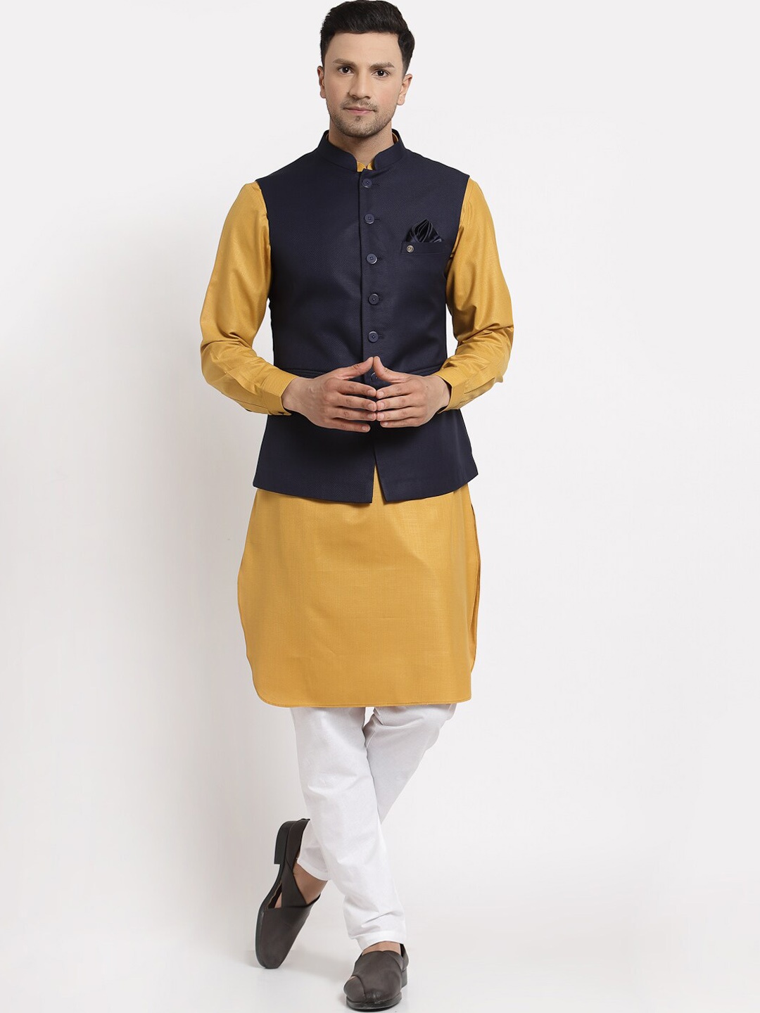 

MOHANLAL SONS Men Mustard Yellow Pure Cotton Kurta with Churidar