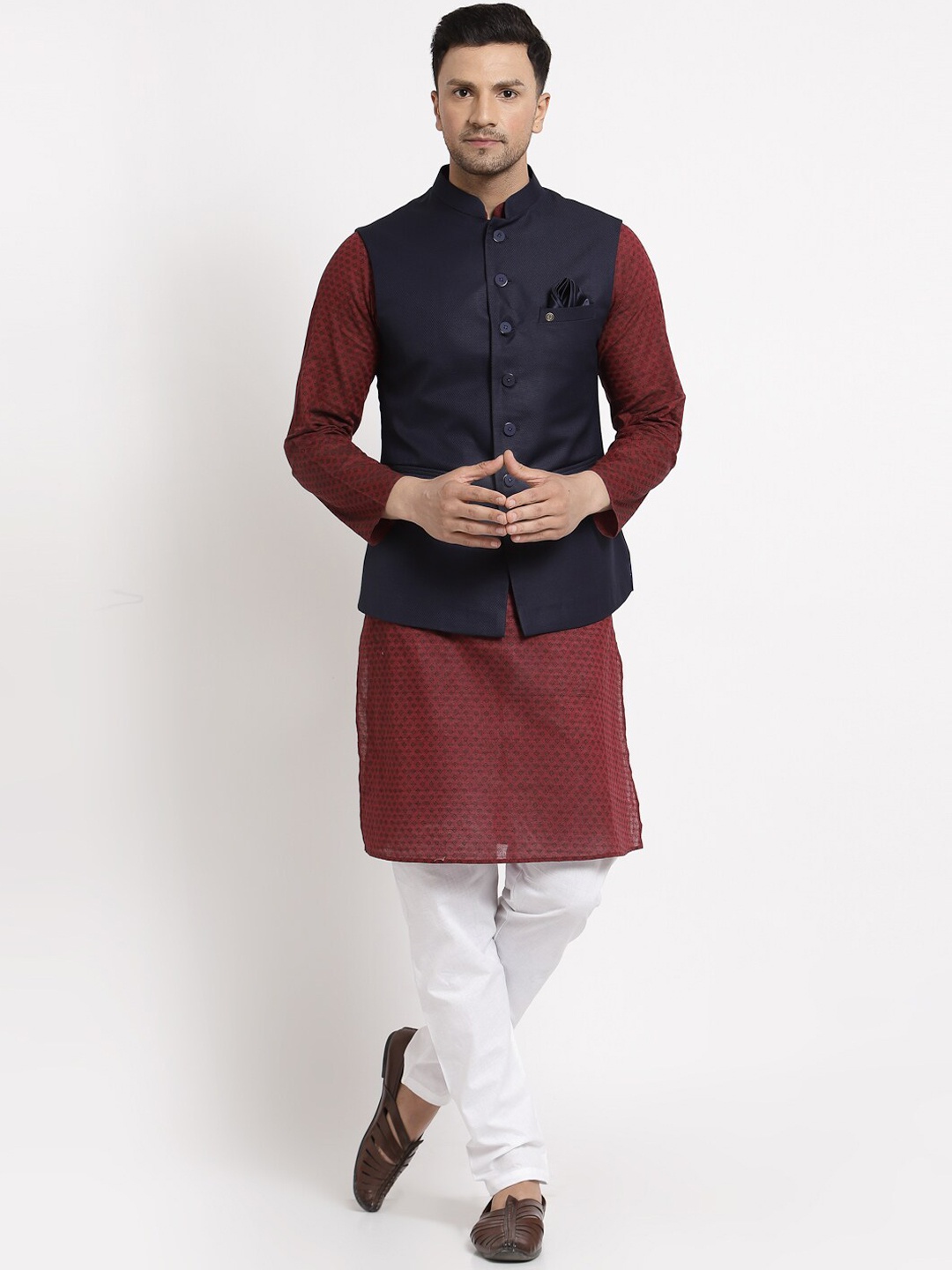 

MOHANLAL SONS Men Maroon Pure Cotton Kurta with Pyjamas Nehru Jacket