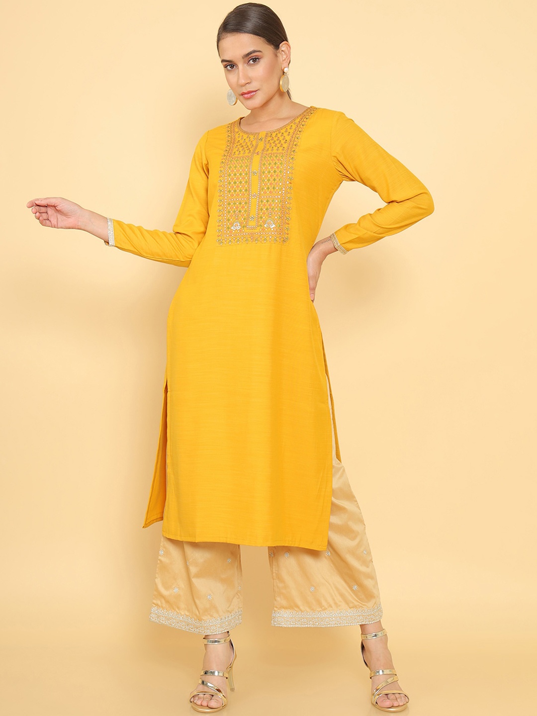 

Soch Women Mustard Yellow Geometric Yoke Design Kurta