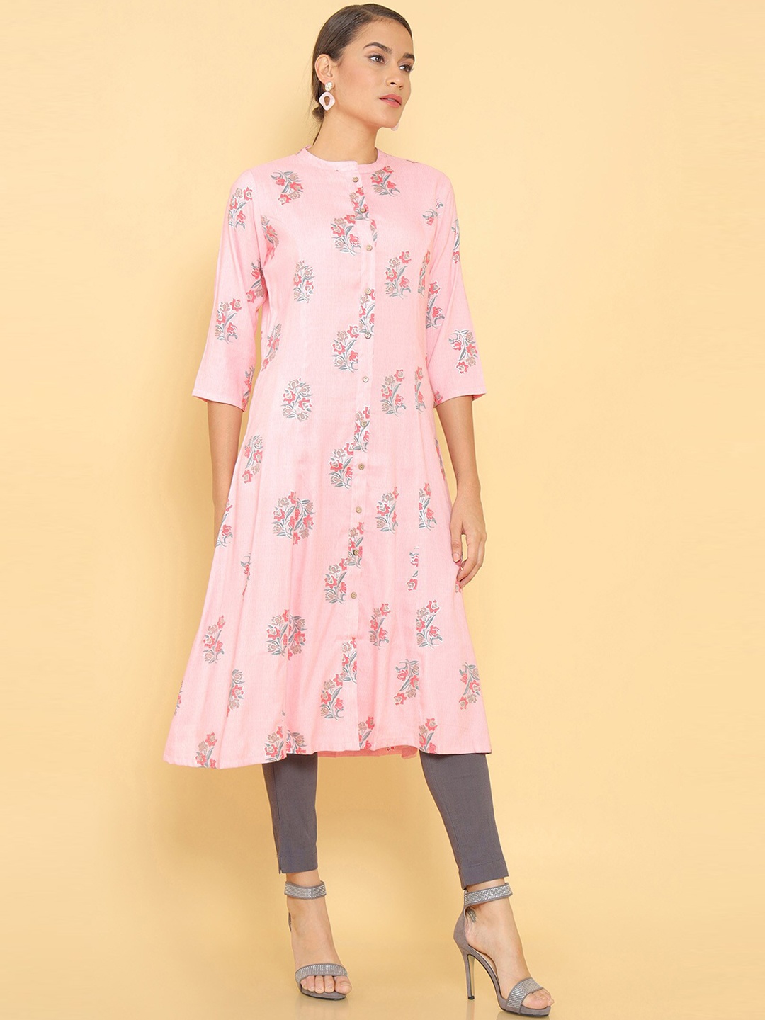 

Soch Women Pink Floral Printed Anarkali Kurta