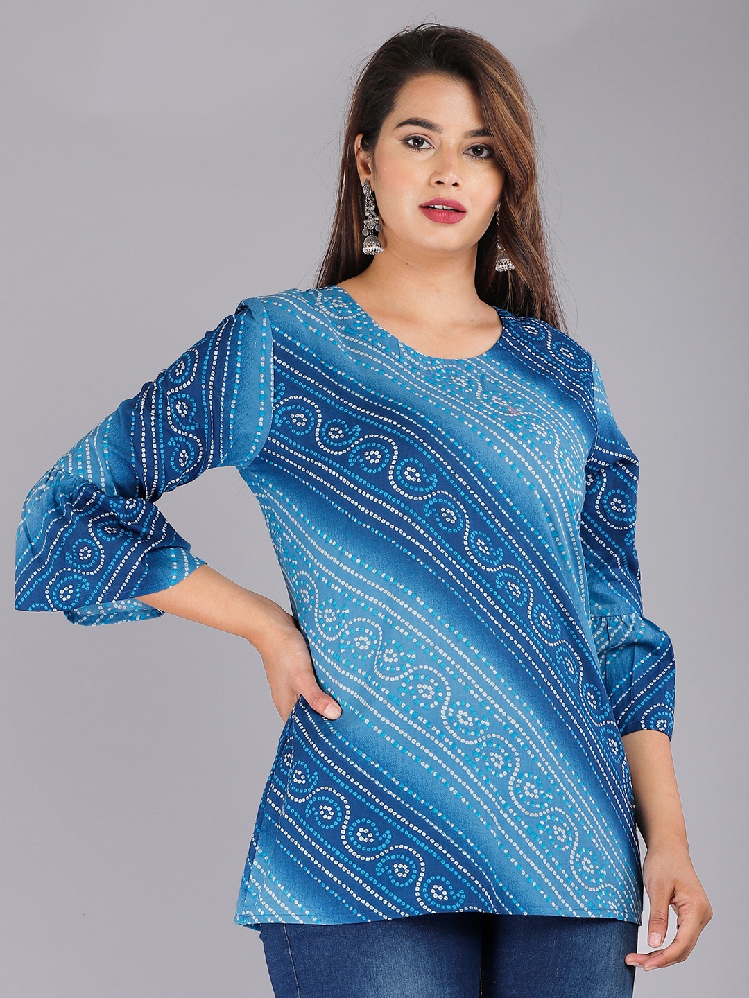 

ROOPWATI FASHION Women Blue & White Cotton Bandhani Printed Top