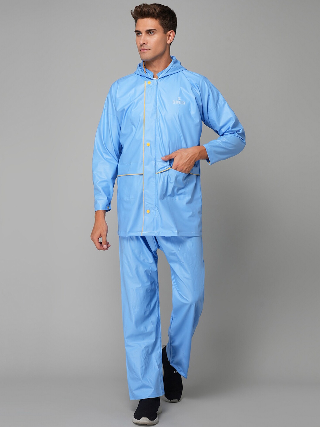 

THE CLOWNFISH Men Turquoise Blue Solid Waterproof Rain Suit