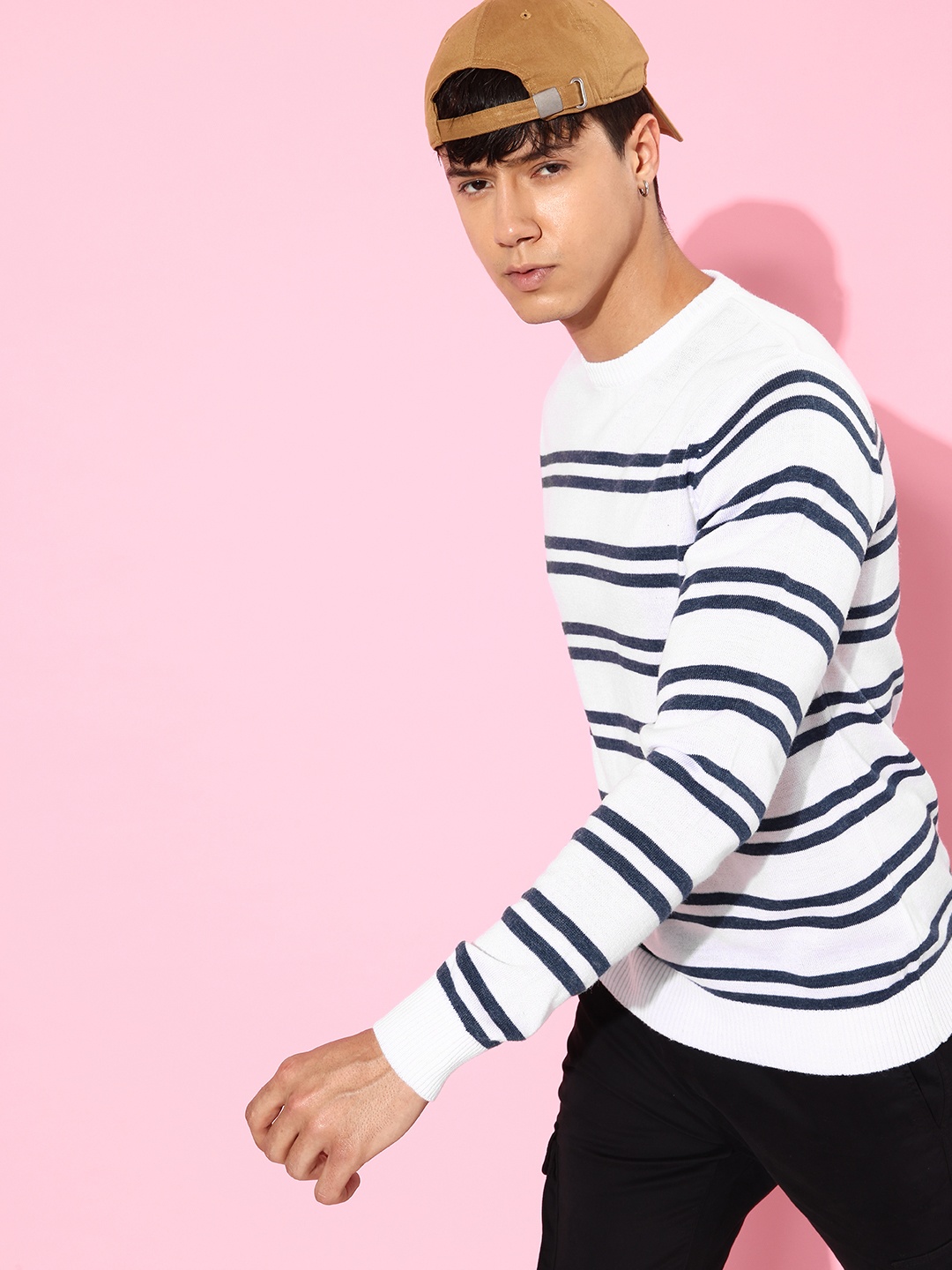 

Mast & Harbour Men Horizontal Striped Round Neck Acrylic Pullover, White