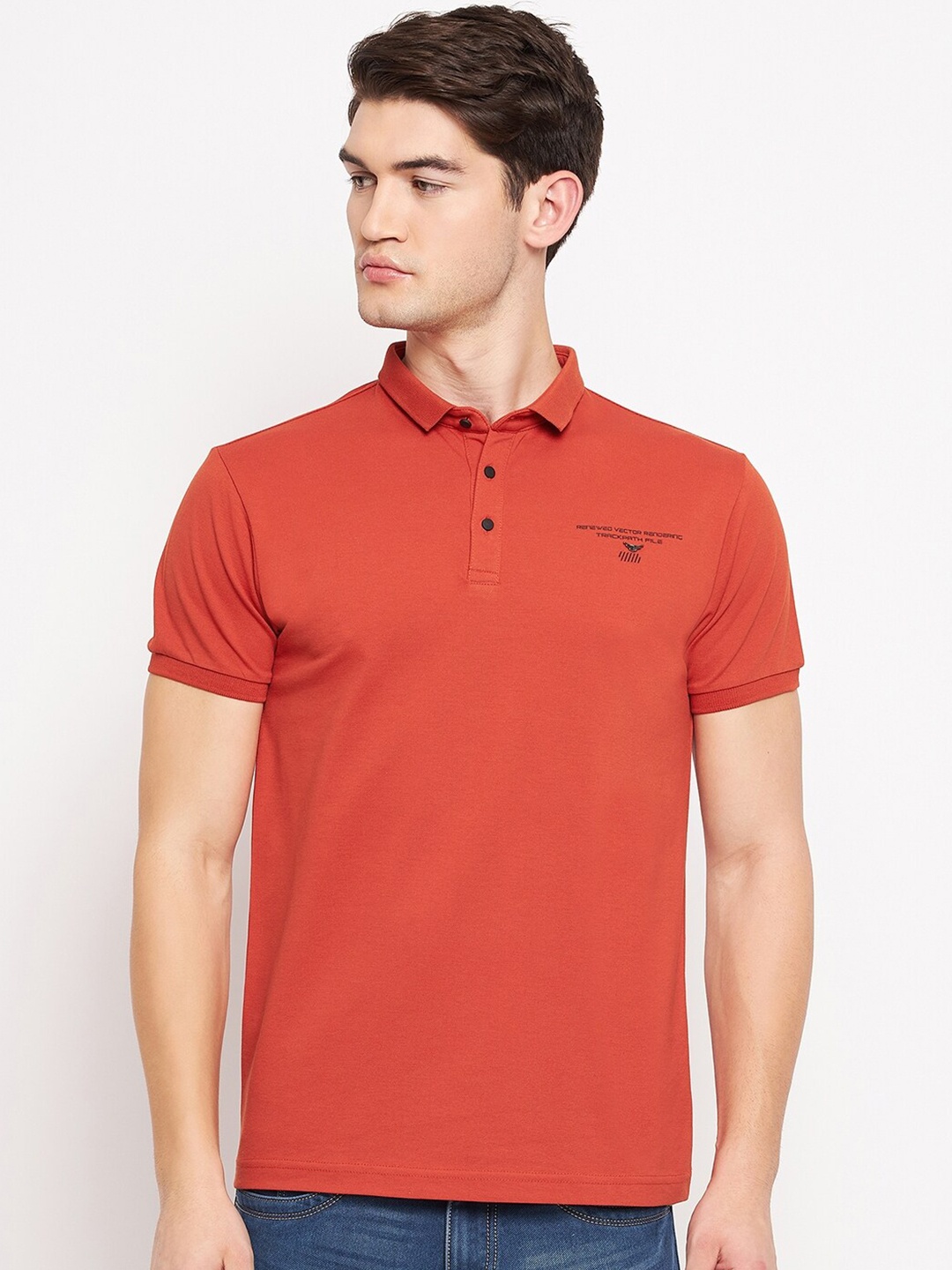 

QUBIC Men Rust Solid Polo Collar T-shirt