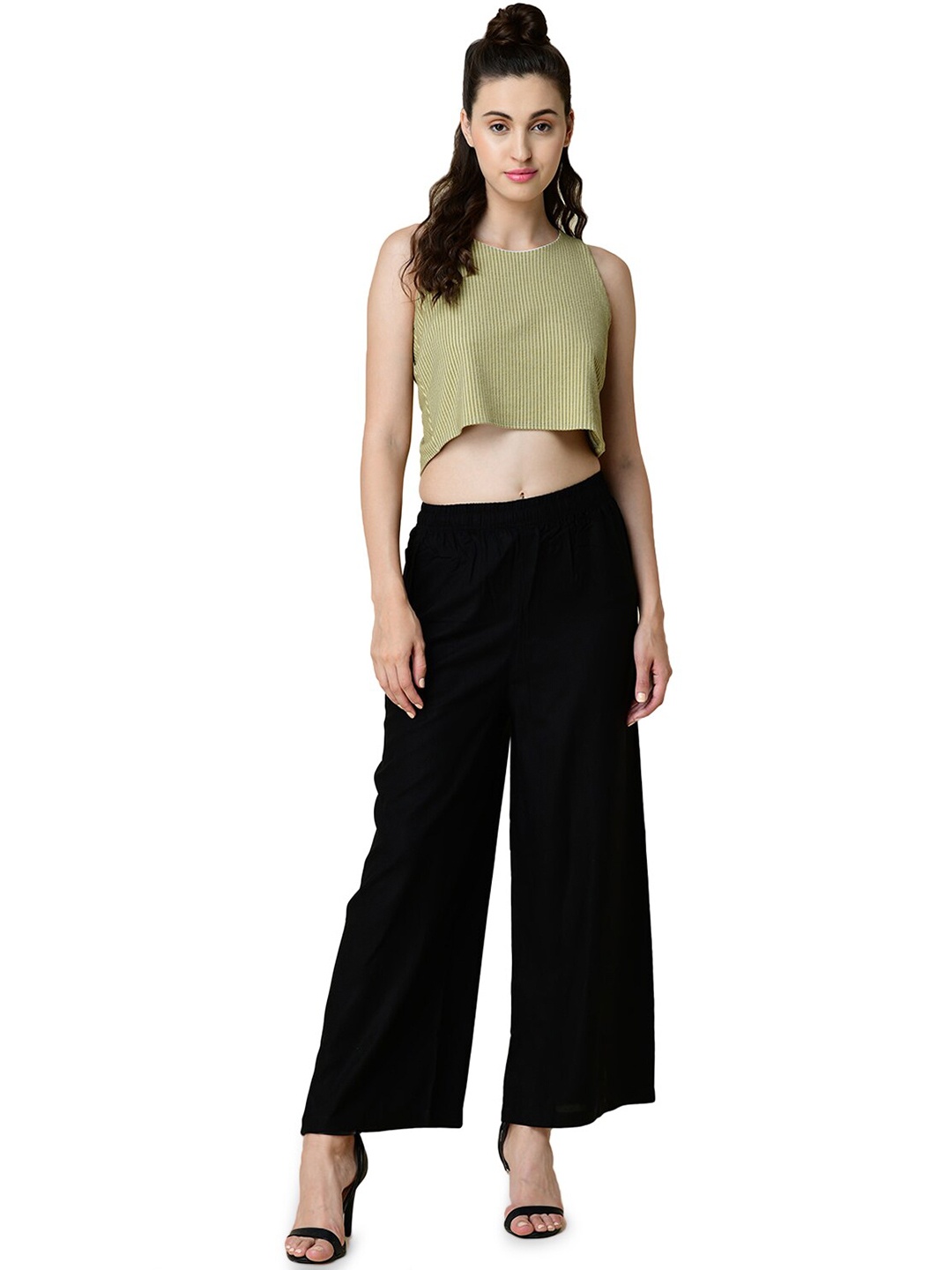 

NEWRIE Women Black Flared Cropped Palazzos