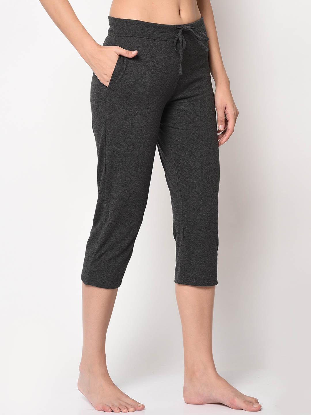 

NEWRIE Women Lounge Capris, Grey