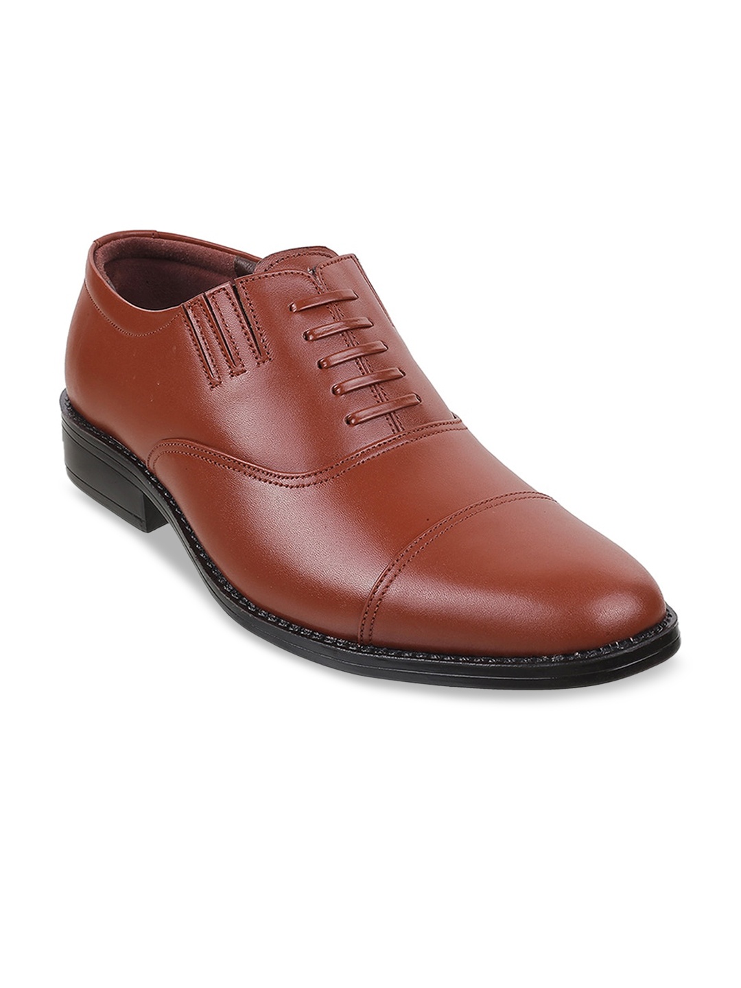 

Mochi Men Tan Solid Leather Formal Oxfords
