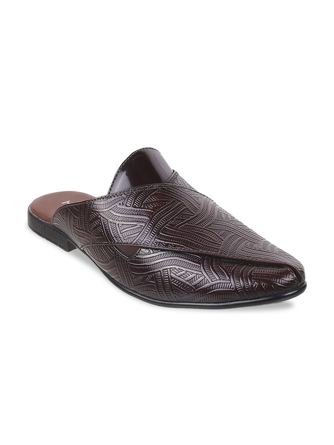 

Metro Men Maroon Ethnic Shoe-Style Sandals