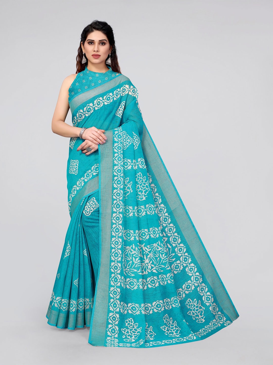 

MIRCHI FASHION Women Blue & Cream-Coloured Batik Block Print Cotton Blend Saree