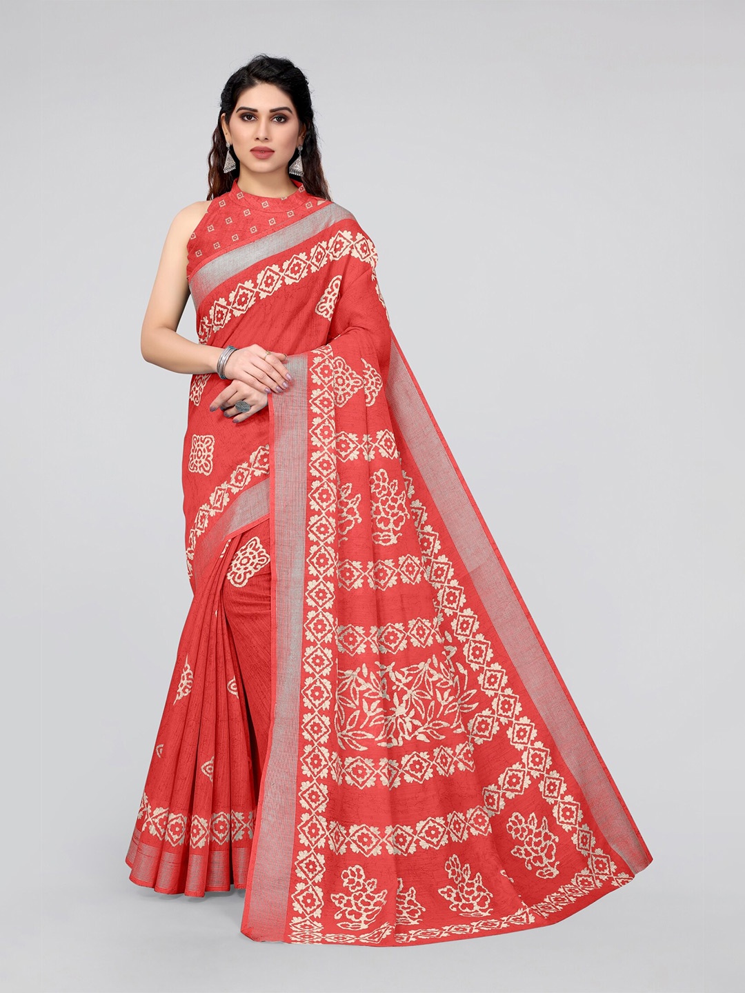 

MIRCHI FASHION Red & Cream-Coloured Batik Block Print Saree