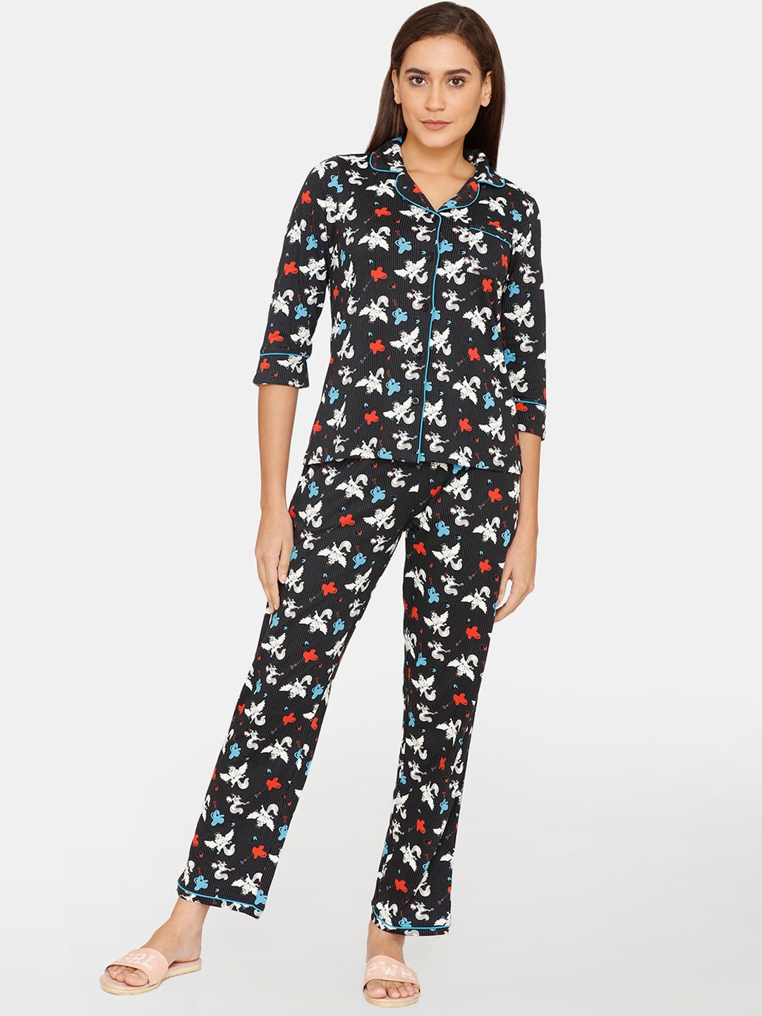 

Zivame Women Black & Red Printed Night suit
