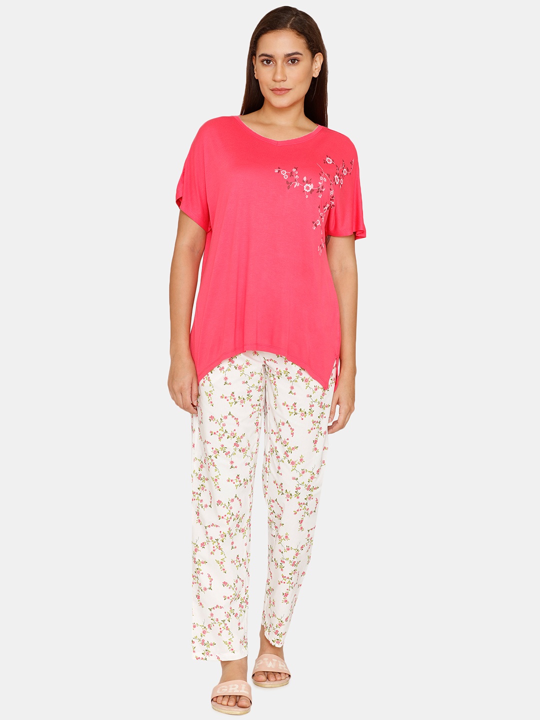 

Zivame Women White & Green Floral Printed Pure Cotton Night suit