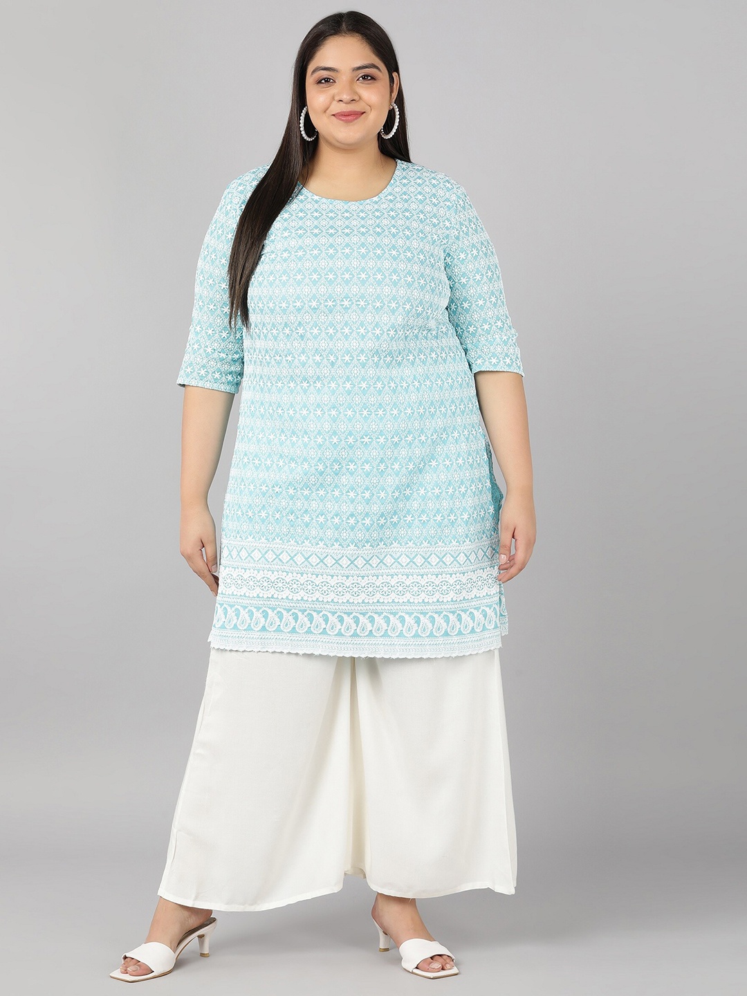 

SWAGG INDIA Women Blue & White Ethnic Motifs Embroidered Chikankari Kurta