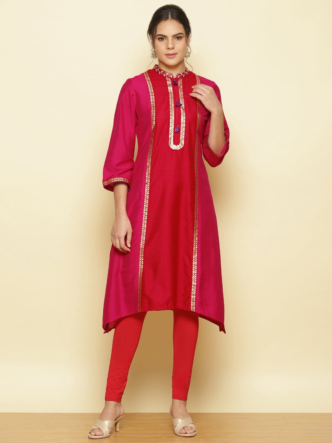 

Lakshita Women Red Design Thread Work Kurta