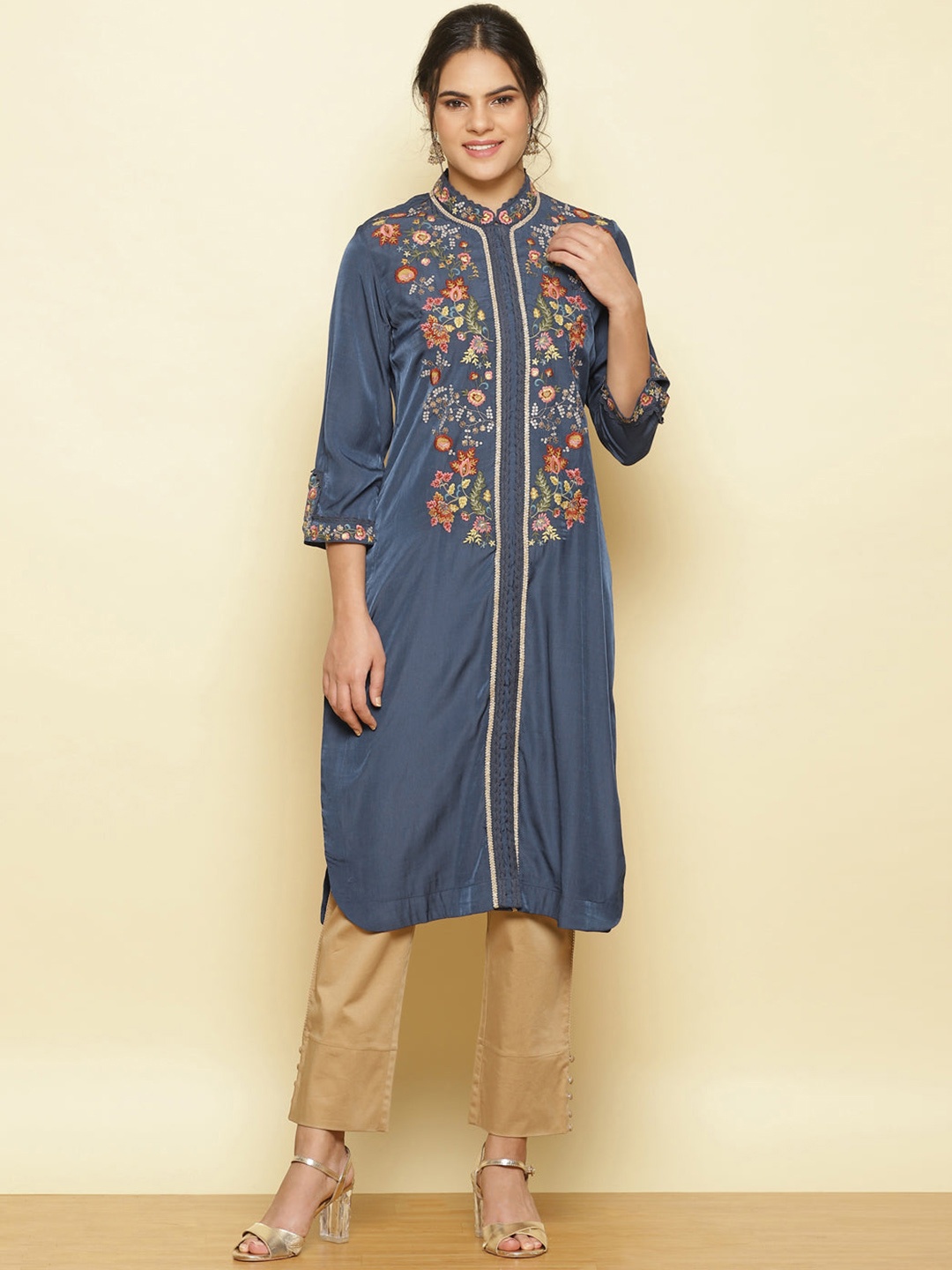 

Lakshita Women Blue Ethnic Motifs Embroidered Thread Work Kurta