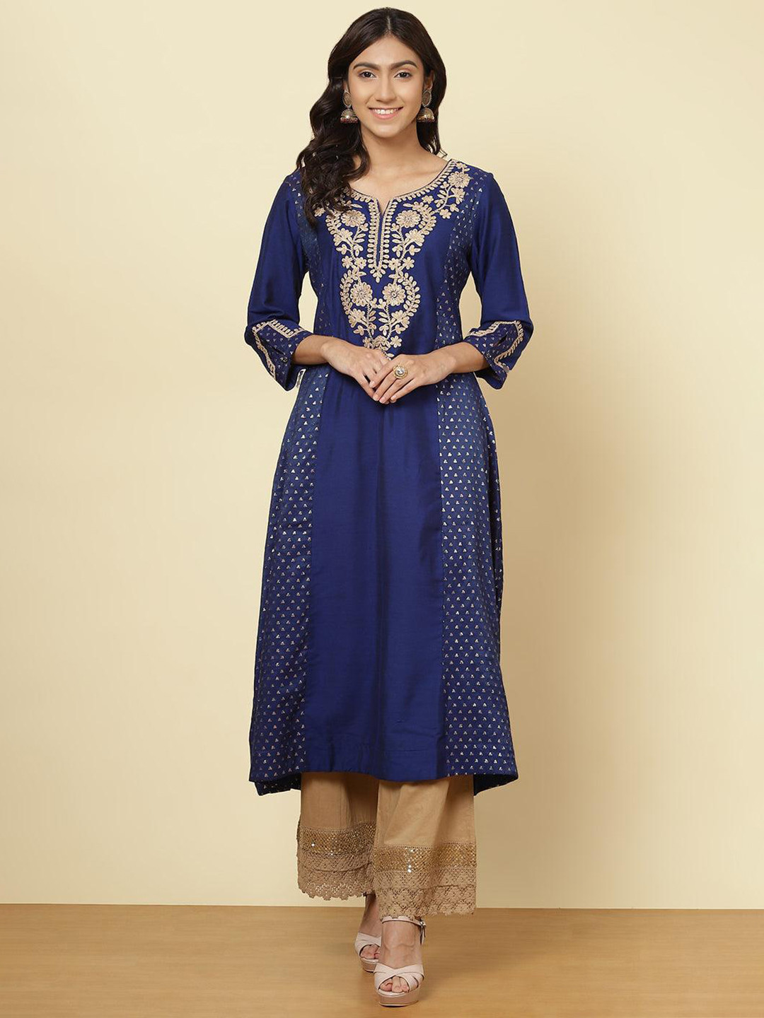 

Lakshita Women Blue & space cadet Ethnic Motifs Printed Thread Work Kurta