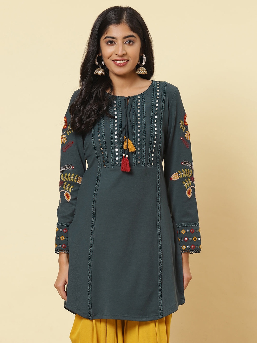 

Lakshita Women Green Embroidered Kurti with Mirror Work
