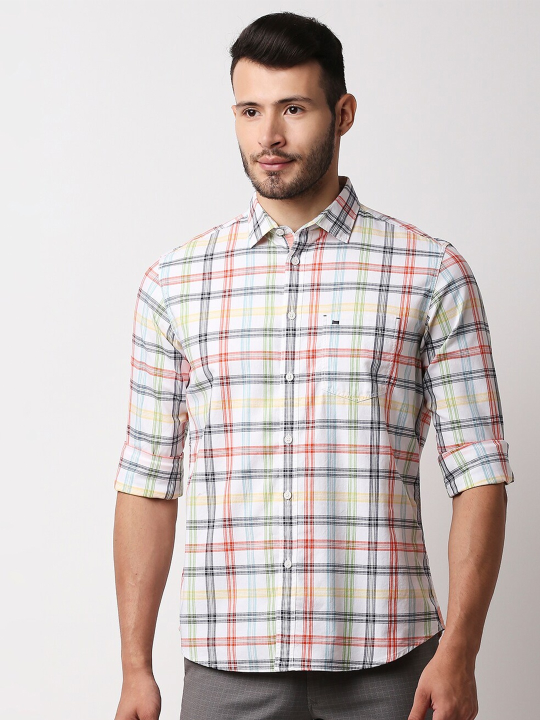 

Basics Men White Cotton Slim Fit Tartan Checks Checked Casual Shirt
