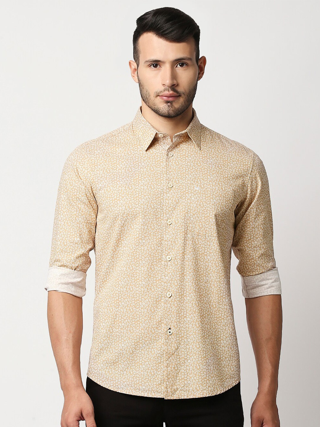 

Basics Men Beige and White Cotton Slim Fit Printed Casual Shirt