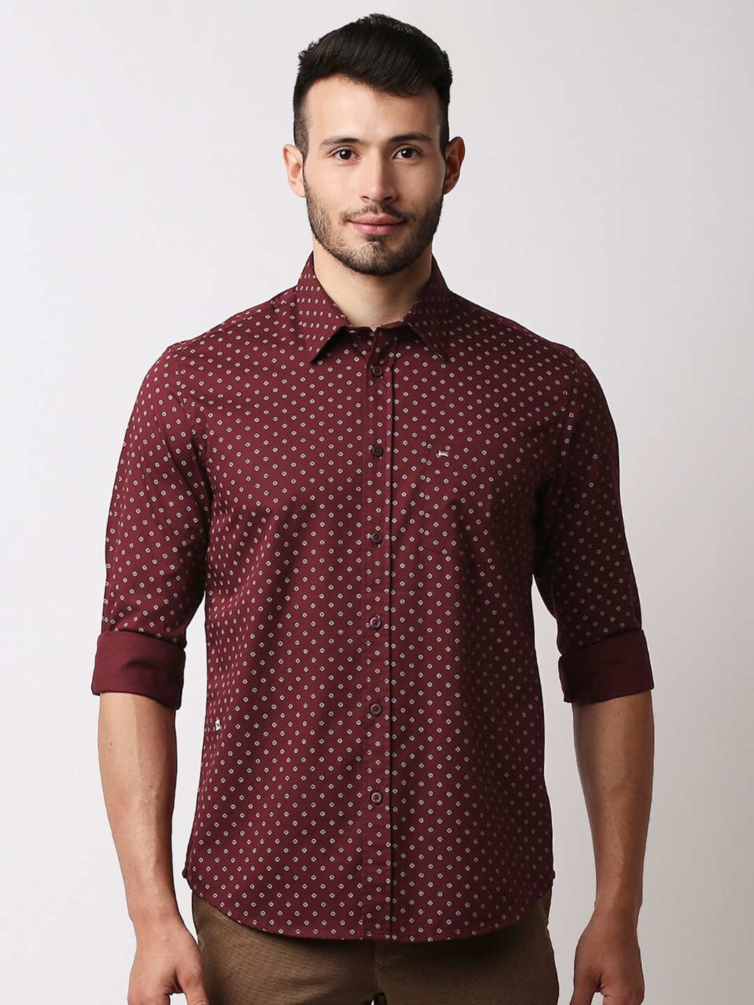 

Basics Men Maroon Slim Fit Printed Casual Shirt