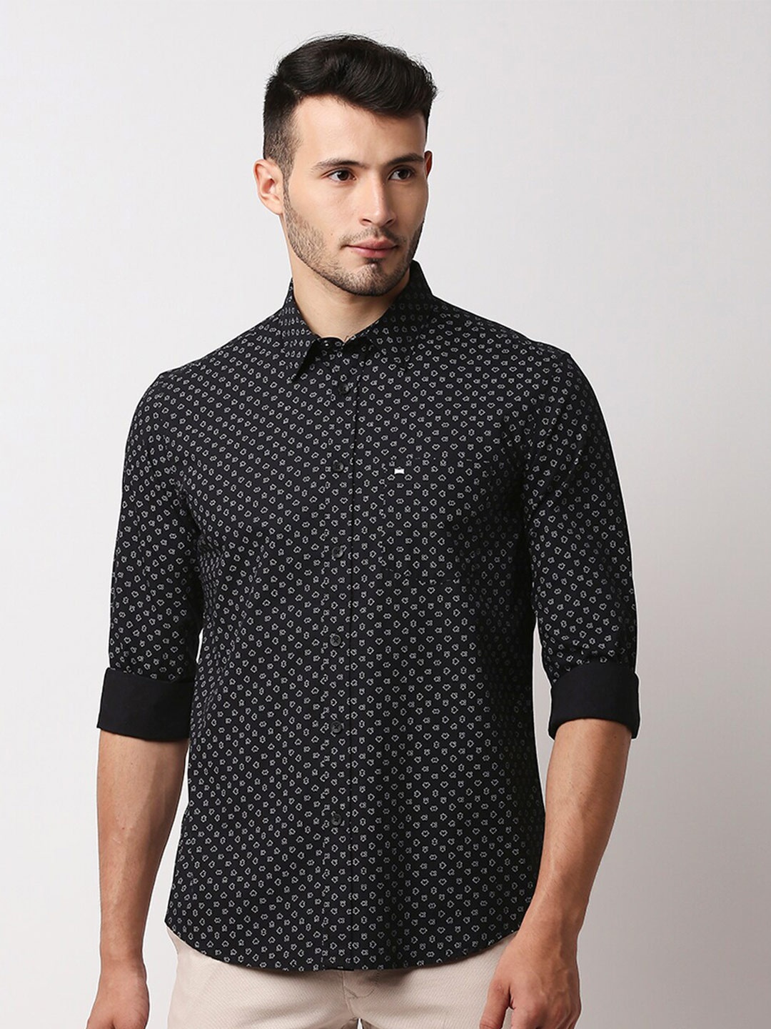 

Basics Men Black Slim Fit Printed Casual Shirt
