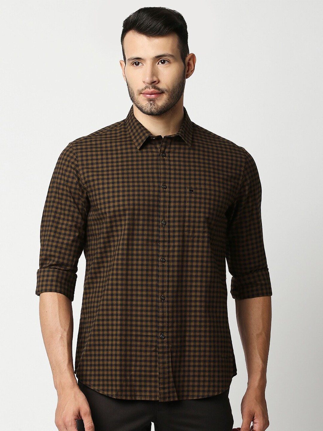 

Basics Men Brown Slim Fit Buffalo Checks Checked Casual Shirt
