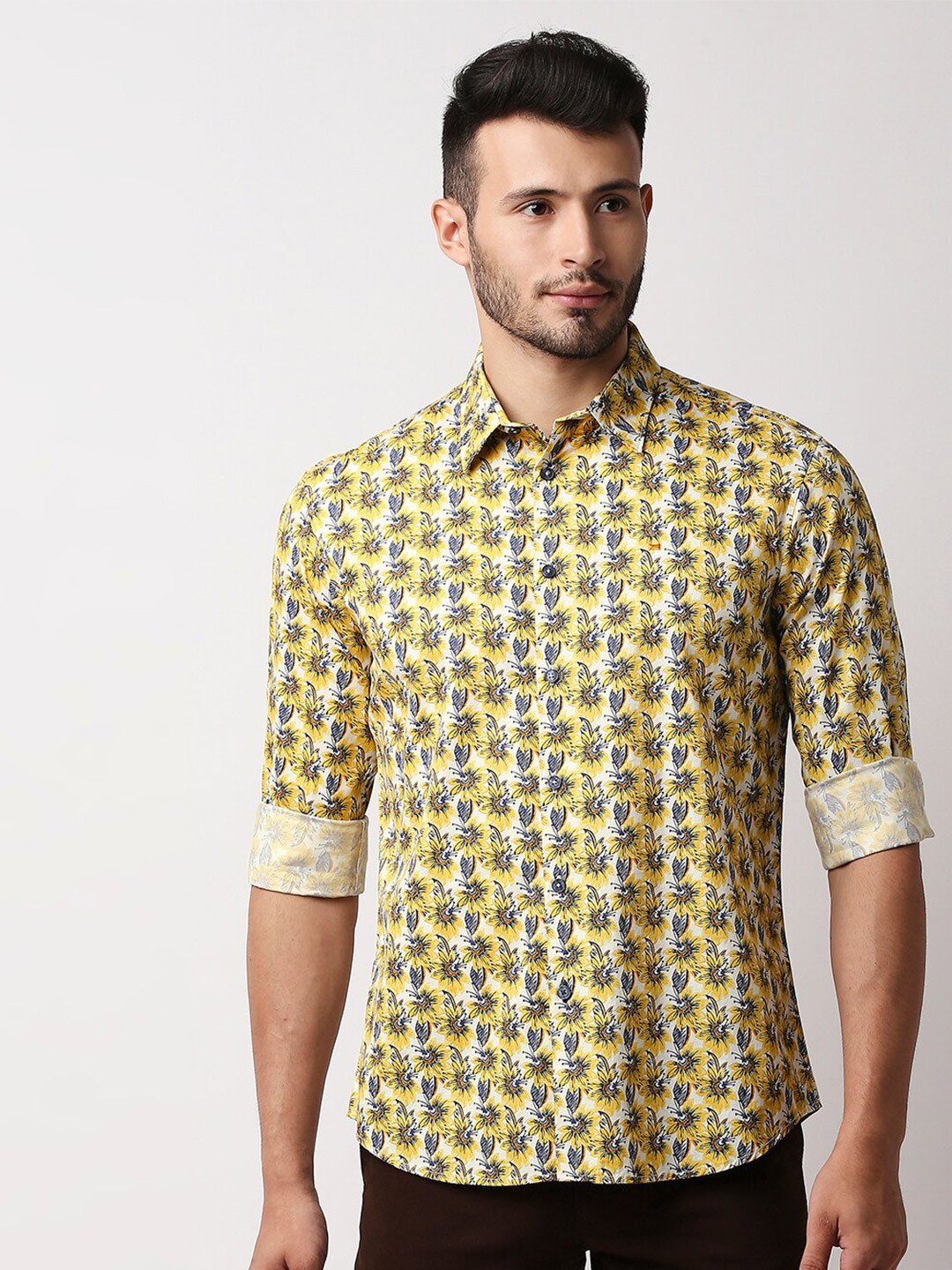 

Basics Men Yellow Slim Fit Printed Casual Shirt