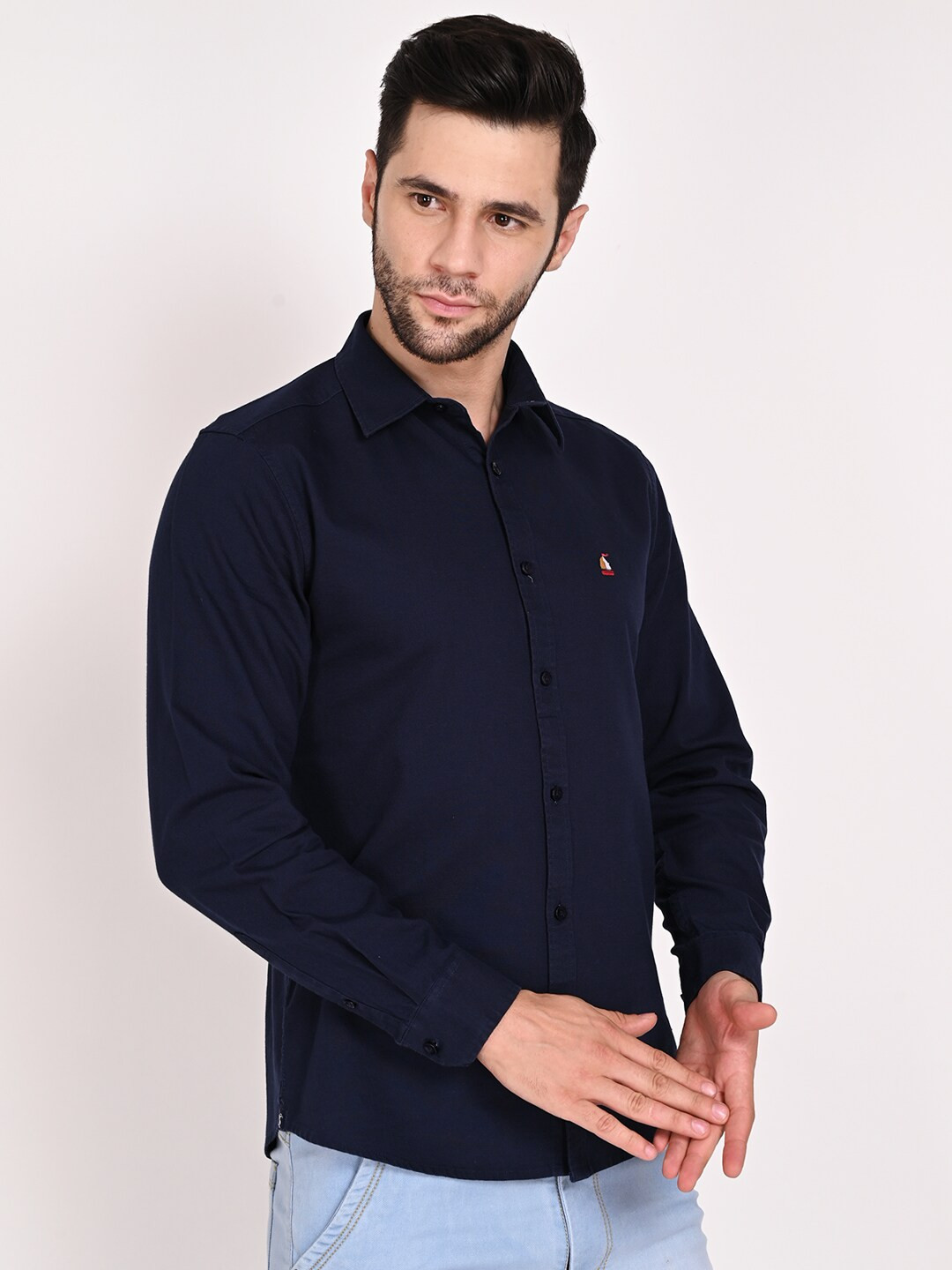 

STROP Men Navy Blue Solid Slim Fit Casual Shirt