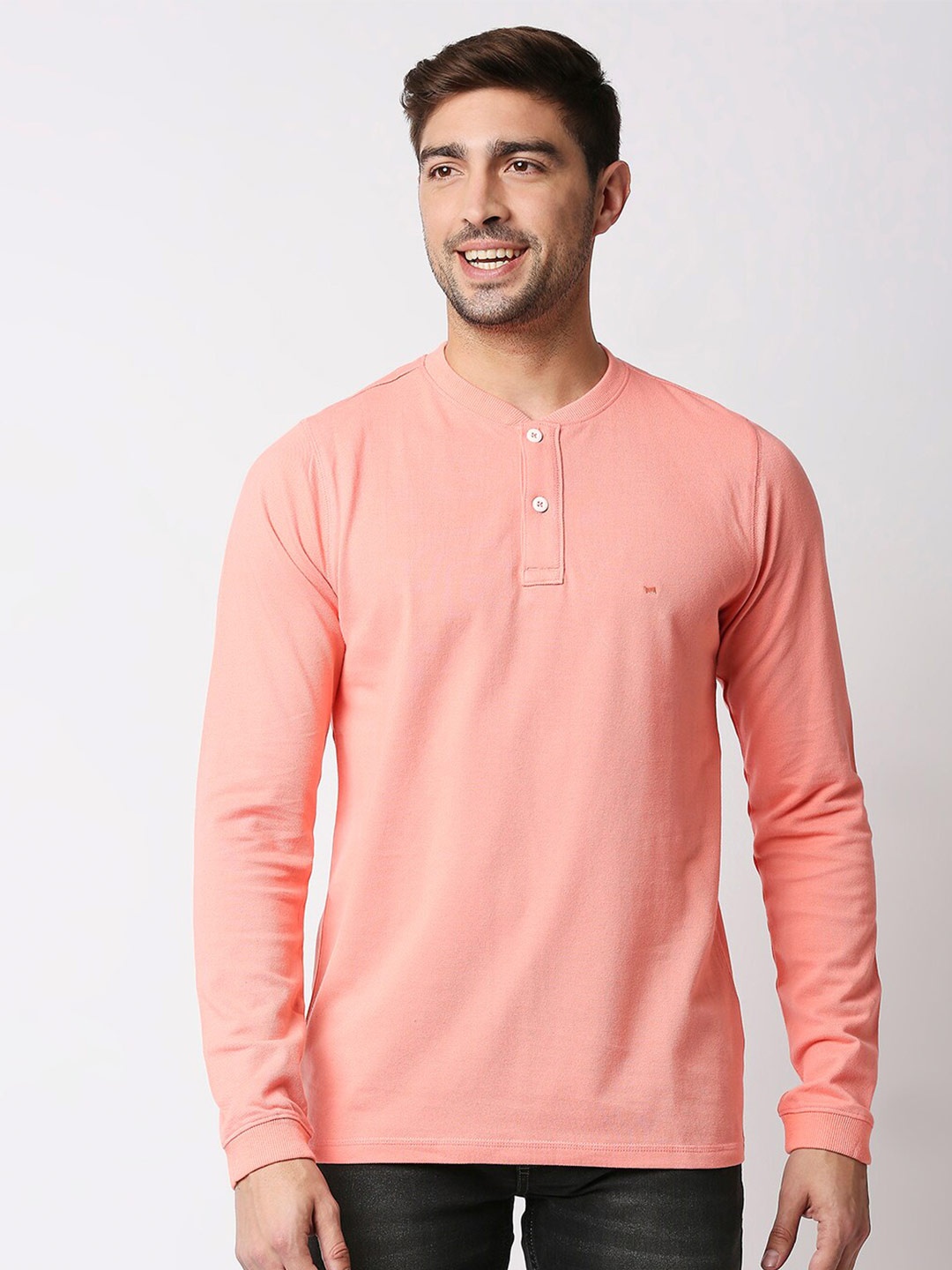 

Basics Men Pink Slim Fit Cotton T-shirt