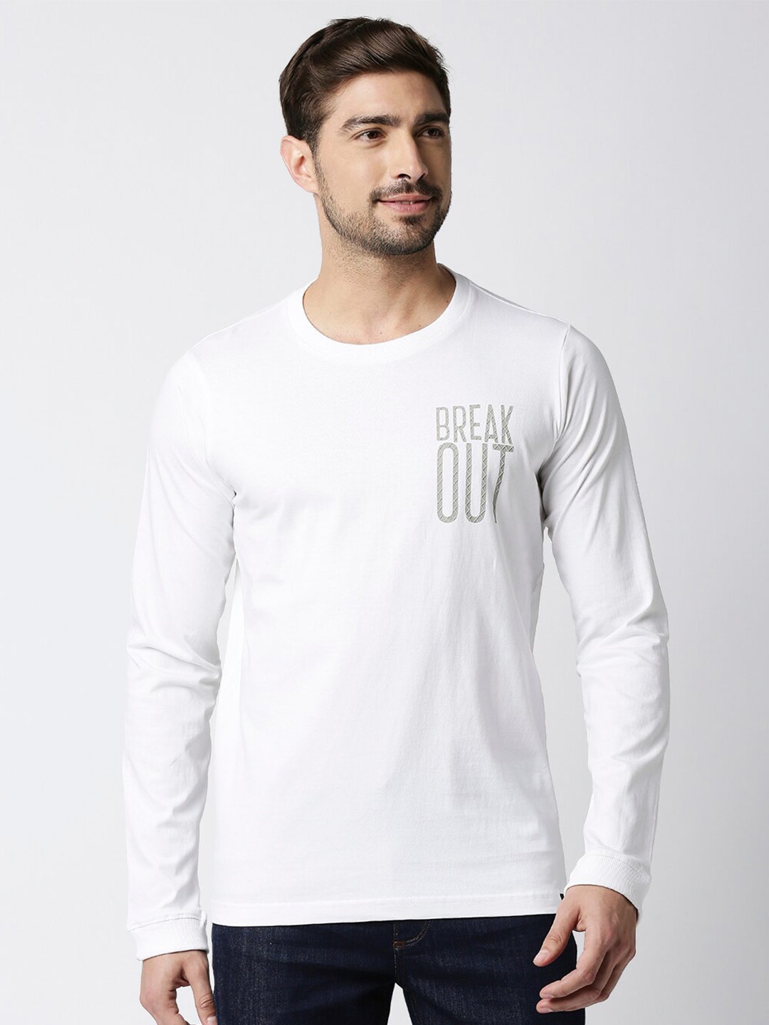 

Basics Men White Typography Printed Slim Fit Cotton T-shirt