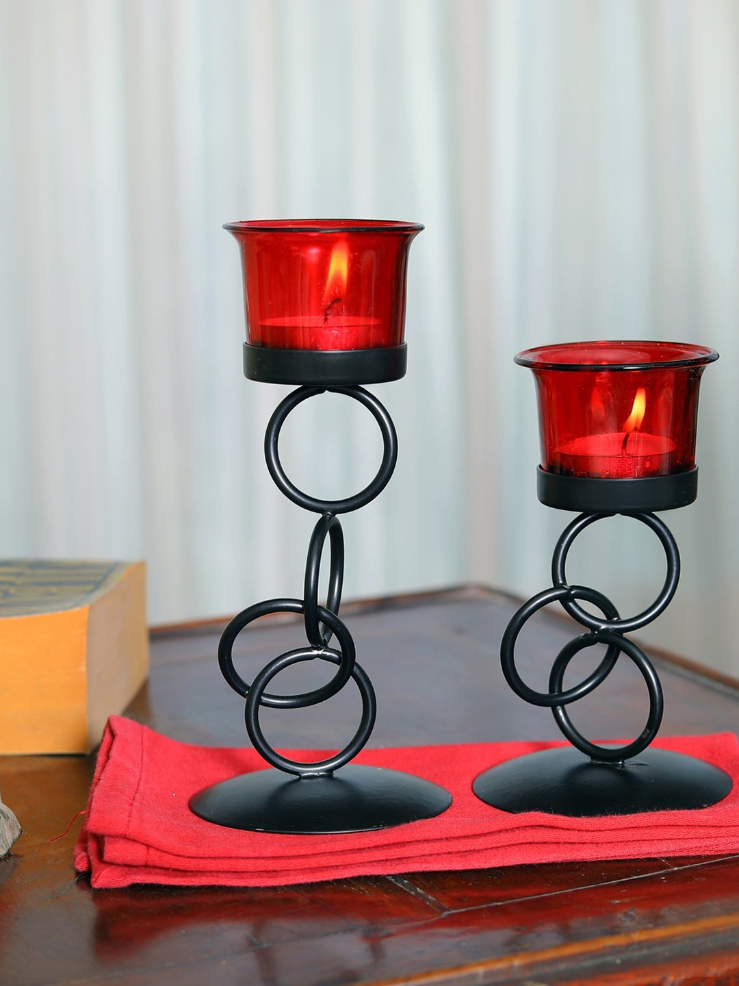 

HOSLEY Black & Red Set Of 2 Tealight Candle Holders