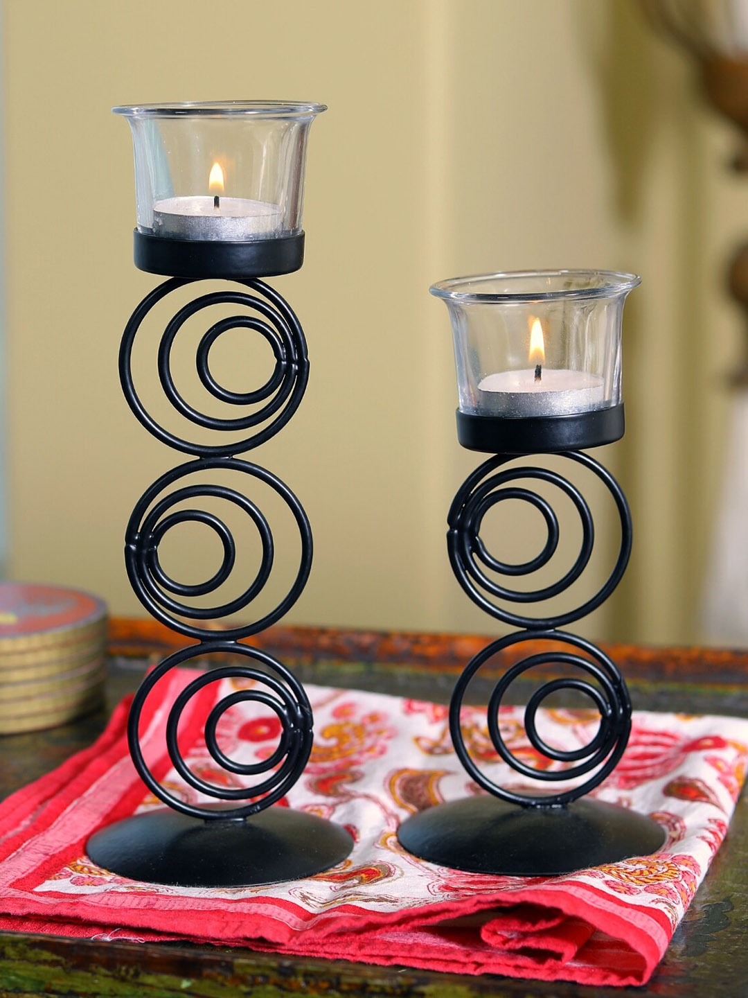 

HOSLEY Set Of 2 Black Metal Candle Holders With Glass