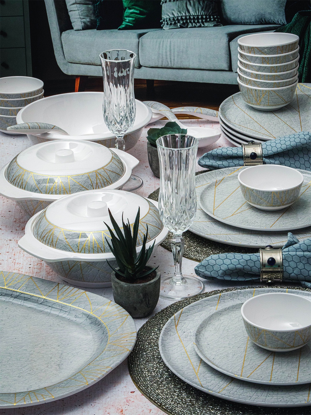 

Stehlen Grey & White 33 Pieces Printed Dishwash safe Melamine Glossy Dinner Set