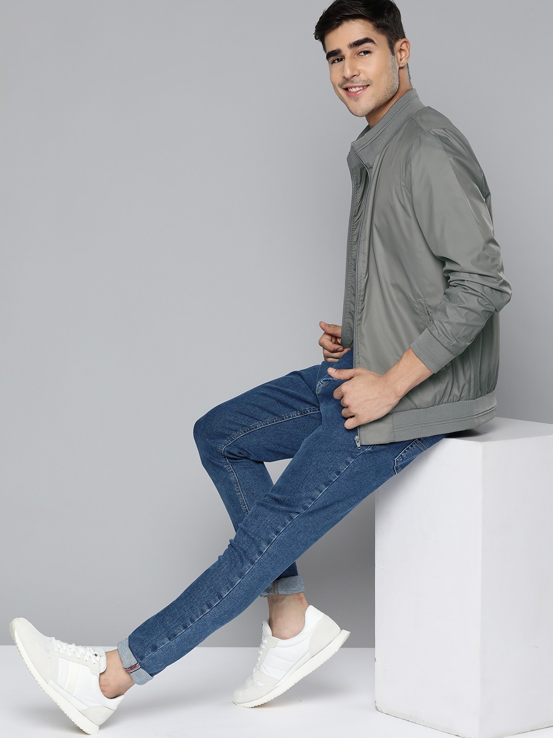 

Mast & Harbour Men Grey Solid Bomber Jacket