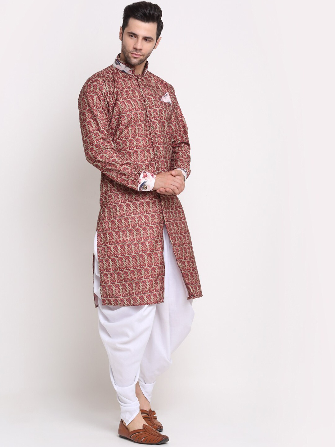 

Benstoke Men Brown & Beige Printed Sherwani Set