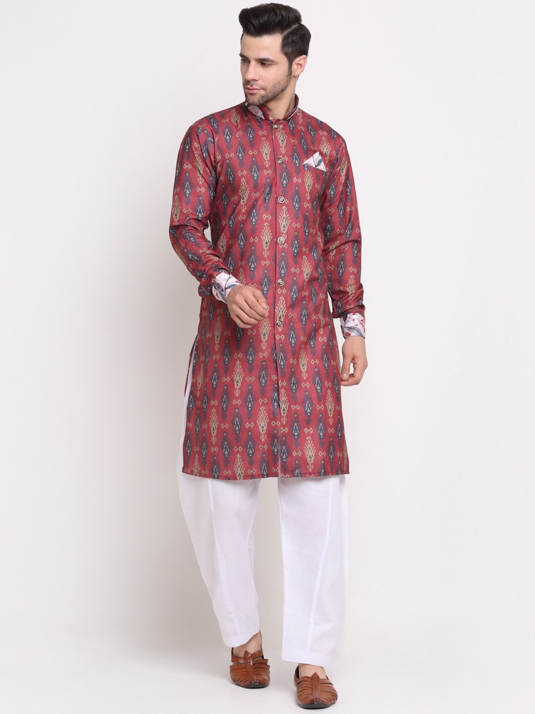 

Benstoke Men Pink & Navy blue Printed Sherwani Set