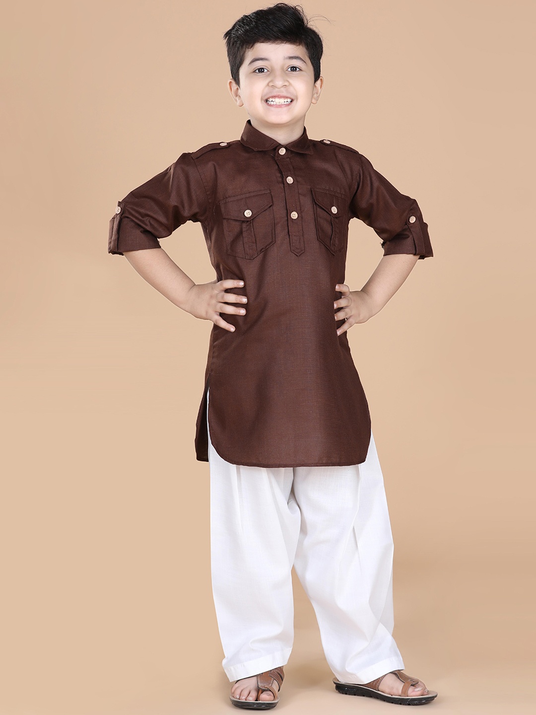 

Aj DEZInES Boys Brown Pure Cotton Kurta with Pyjamas