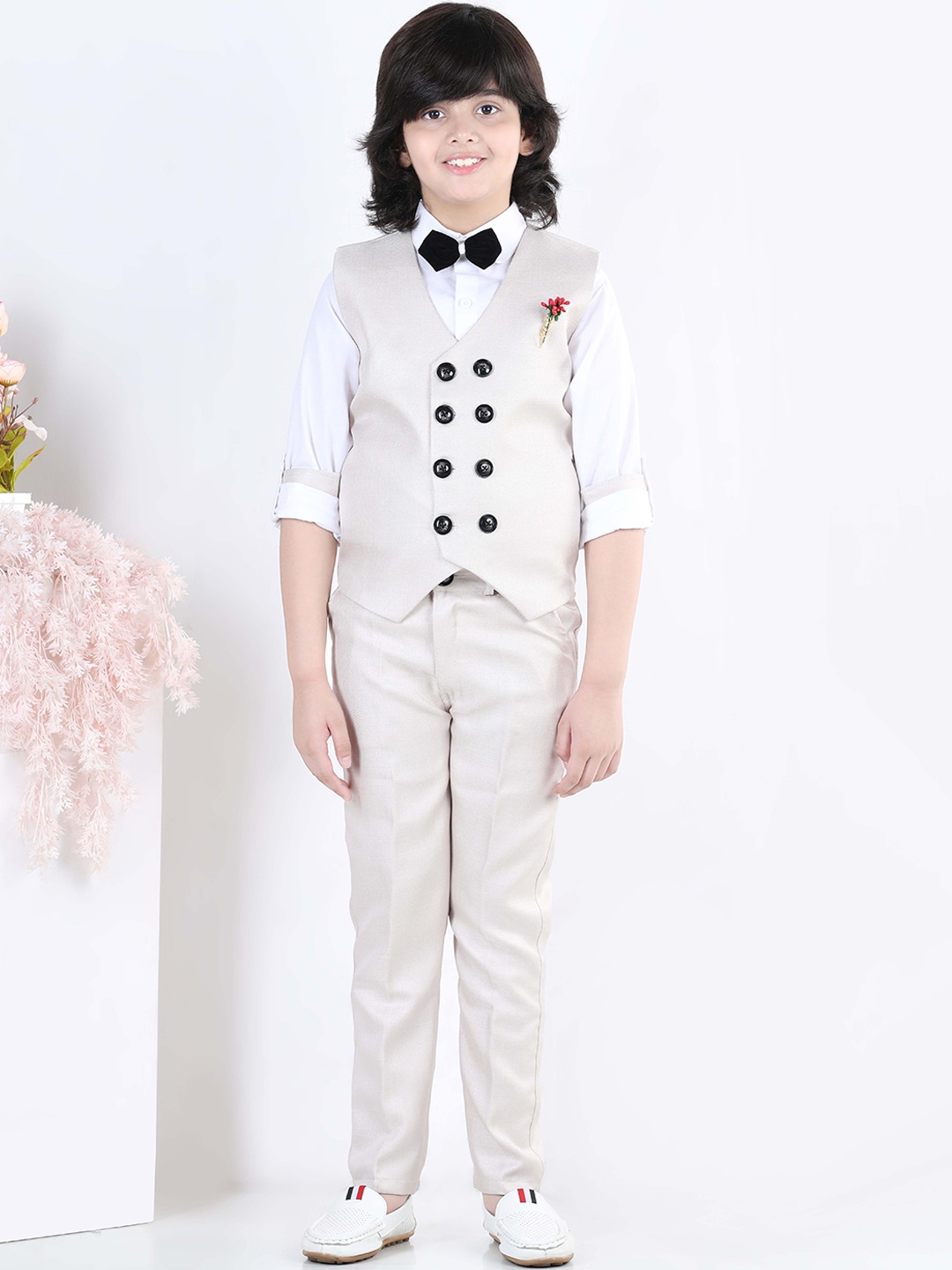 

Aj DEZInES Boys Beige & White Shirt with Trousers
