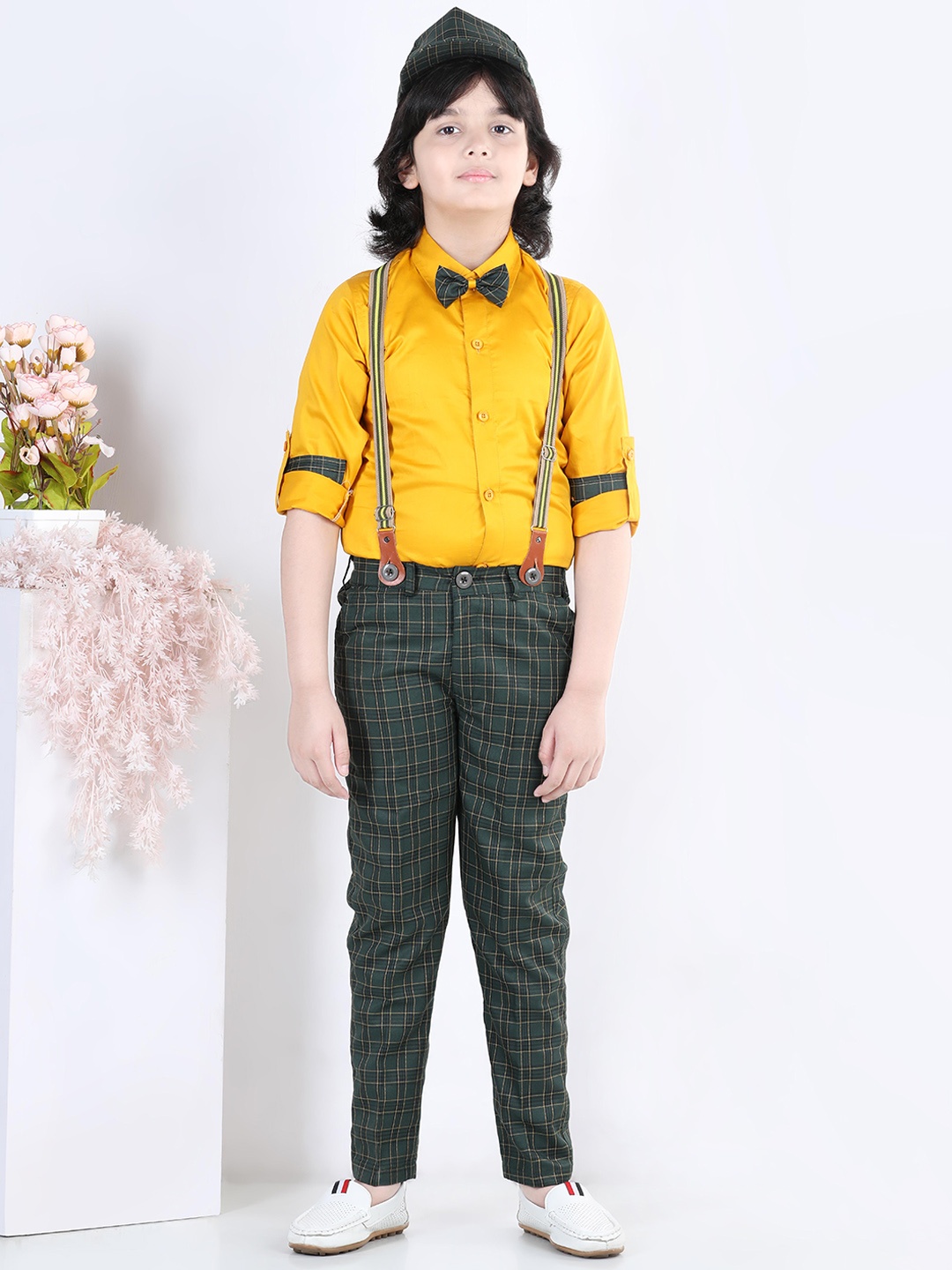 

Aj DEZInES Boys Green & Yellow Shirt with Trousers