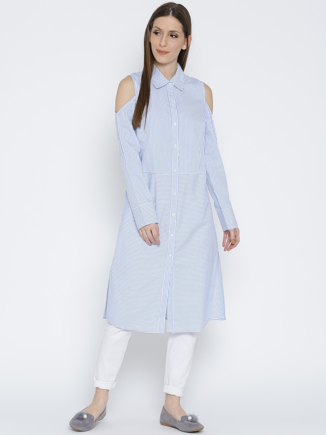 

Vero Moda Women White & Blue Regular Fit Striped Casual Shirt