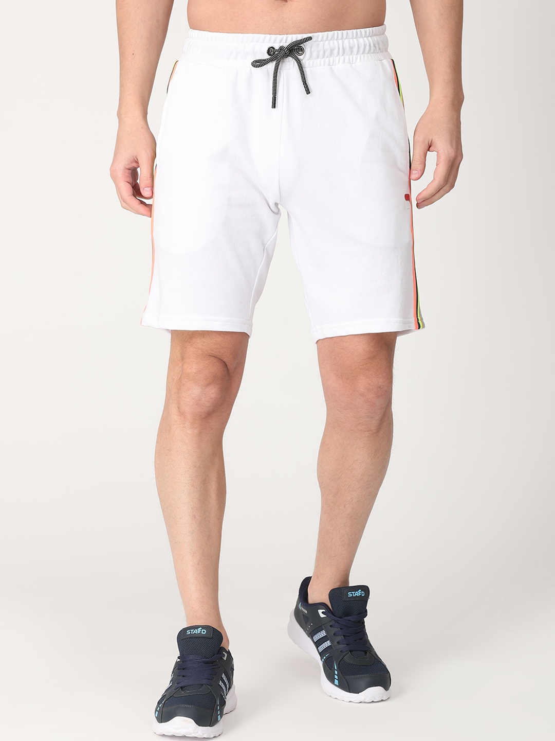 

POLONIUM Men White Shorts